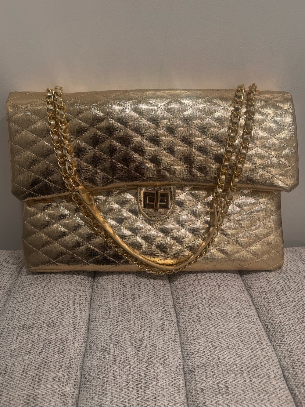 Gold Quilted Chain Shoulder Bag - Unbranded